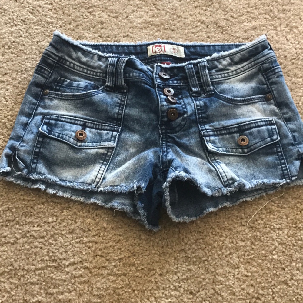 l.e.i. Low rise shorts